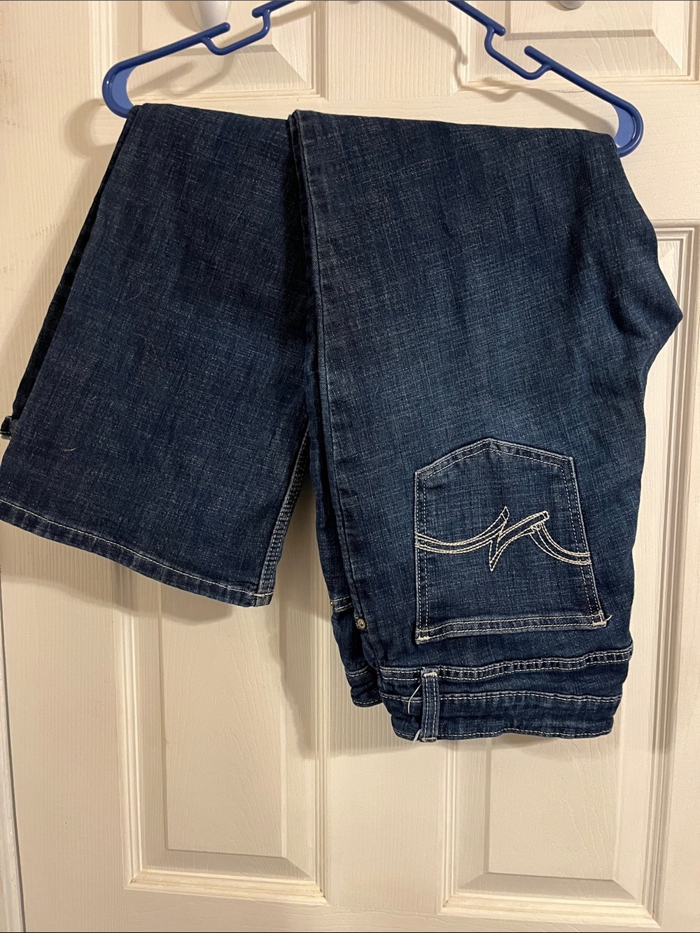 Wrangler Indigo Bootcut Jeans with Embroidered Pocket
